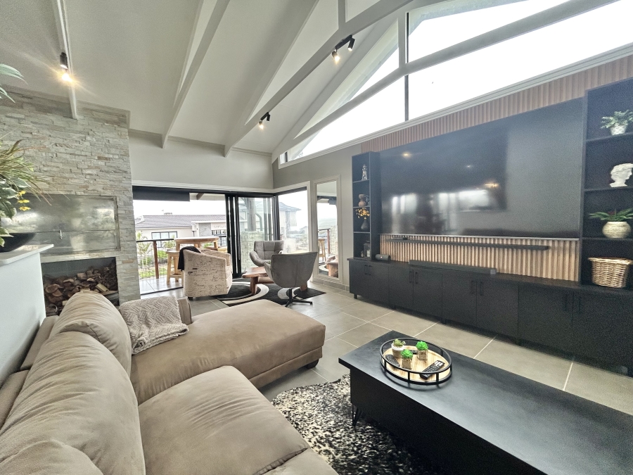 3 Bedroom Property for Sale in Wavecrest Eastern Cape